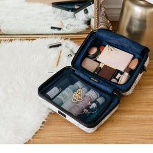 calpak vanity case